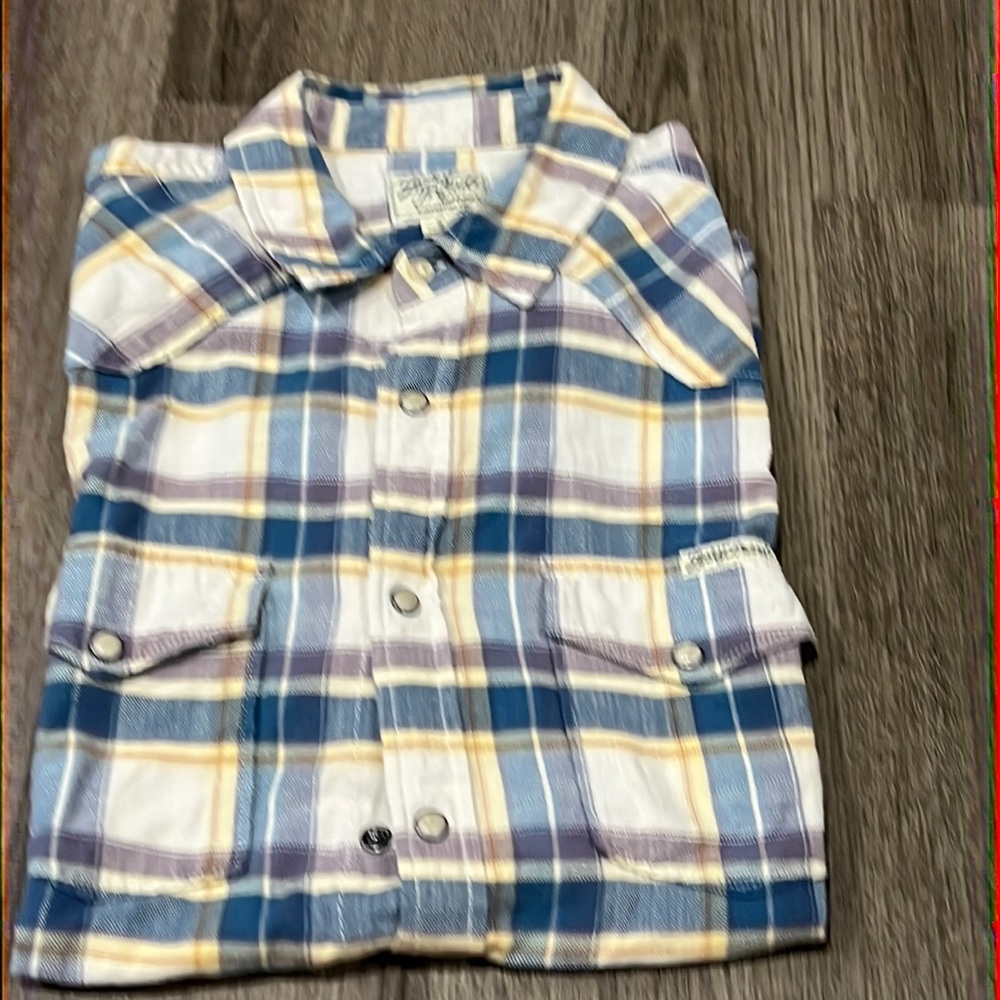 Plaid button down short sleeve shirt